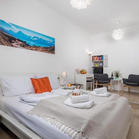 Delta Rooms Rijeka Bagian luar foto