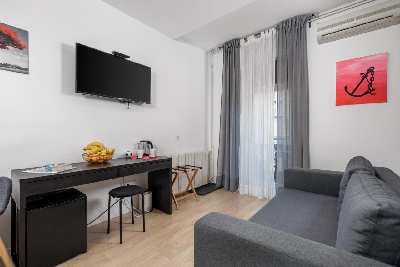 Delta Rooms Rijeka Bagian luar foto