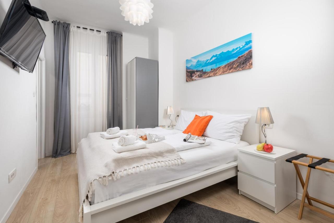 Delta Rooms Rijeka Bagian luar foto