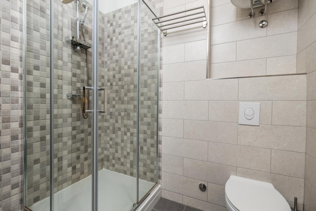 Delta Rooms Rijeka Bagian luar foto